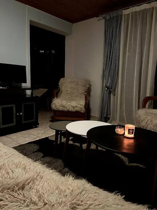 أرنايا Traditional House 